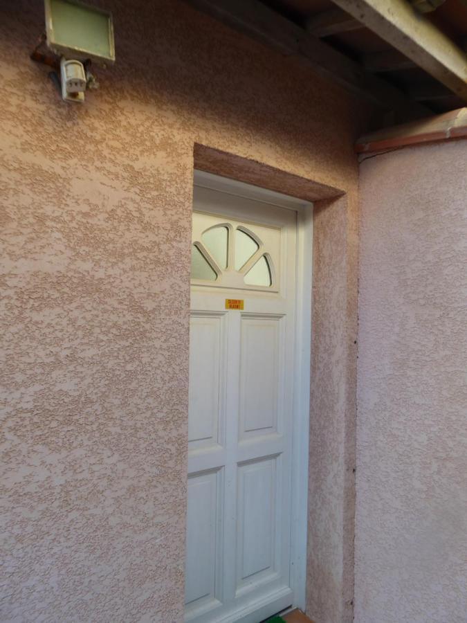 Les 2 Dauphins Apartment Le Barcares Exterior photo